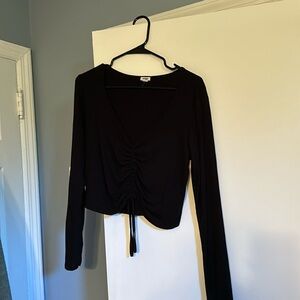 Black long sleeve vneck crop top